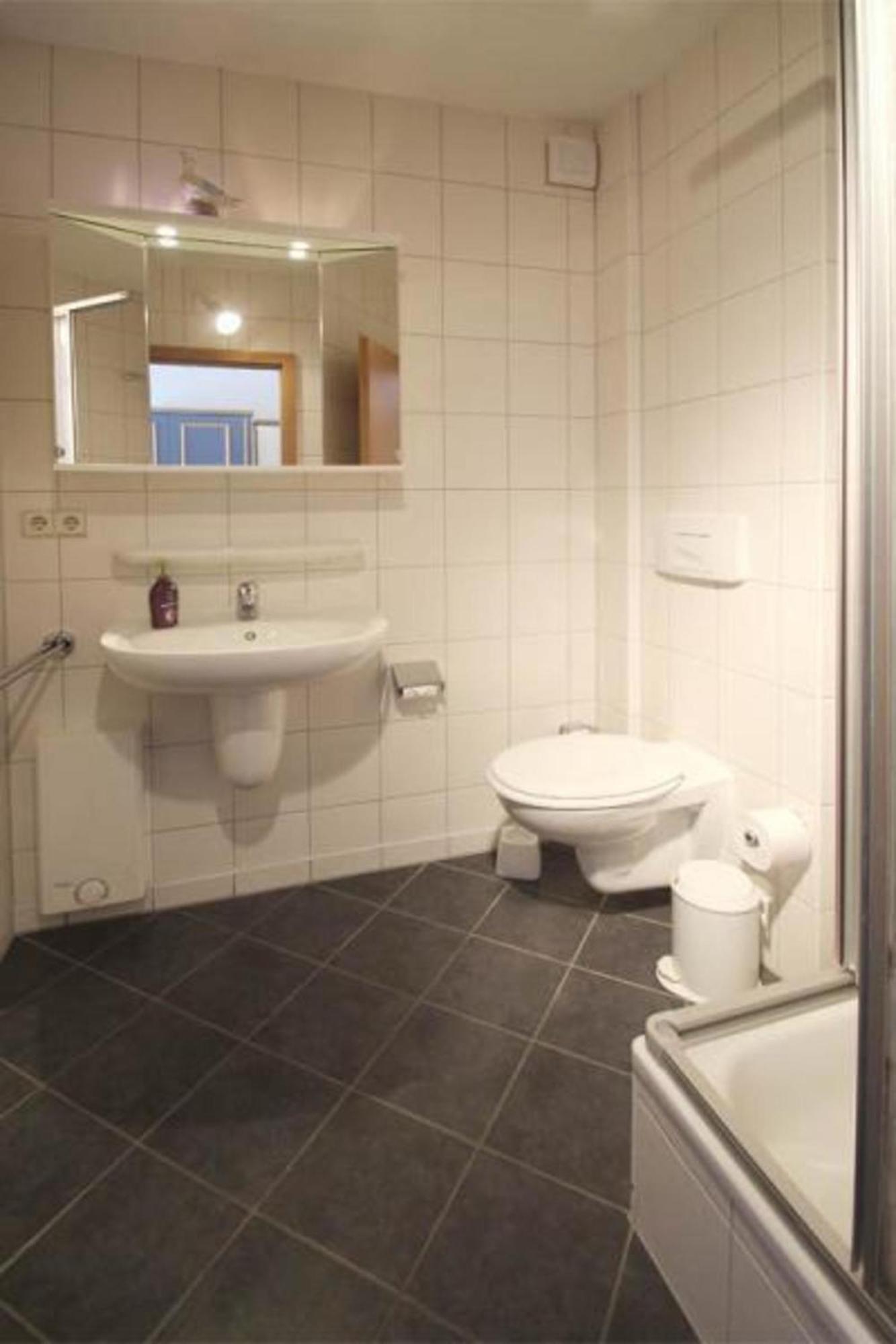 Yachthafenresidenz-Wohnung-9207-895 Kuehlungsborn Exterior foto